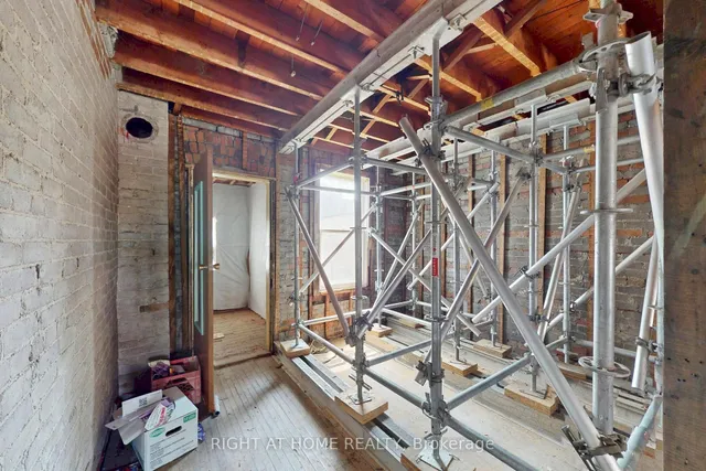 Additional image 41 of 207 Victor Ave