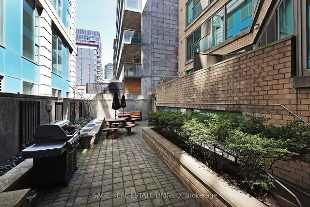 Additional image 31 of 50 Camden St Unit 501