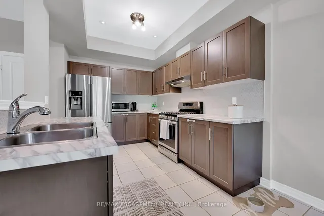 Additional image 16 of 137 Kinsman Dr