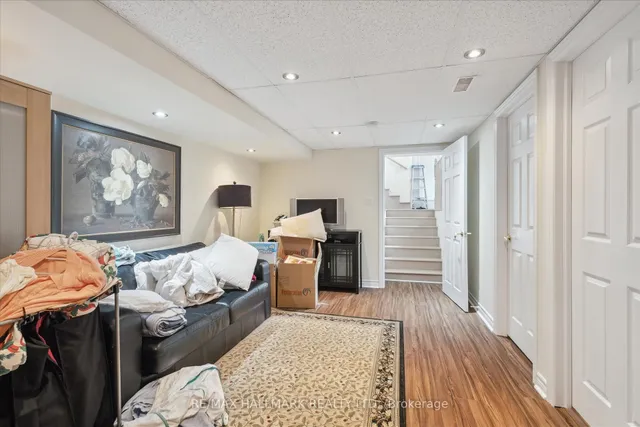 Additional image 15 of 169 Carlaw Ave