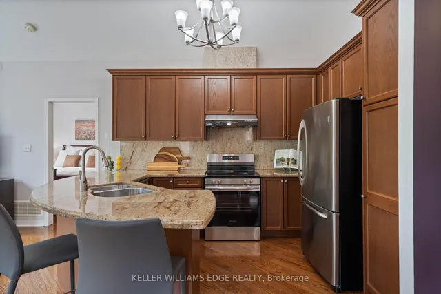 Additional image 8 of 2958 Singleton Common