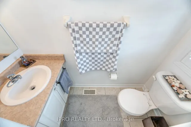 Additional image 26 of 770 Othello Crt Unit 70