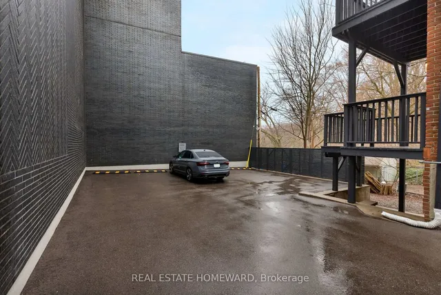 Additional image 32 of 6 Main St