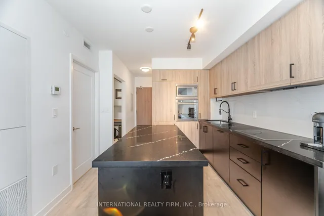 Additional image 7 of 27 Bathurst St Unit 1012