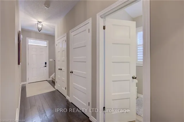 Additional image 5 of 298 Tremaine Cres