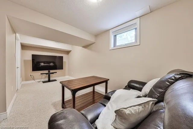 Additional image 24 of 540 Guelph Line Unit 4