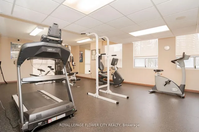 Additional image 26 of 3650 Kaneff Cres Unit 801