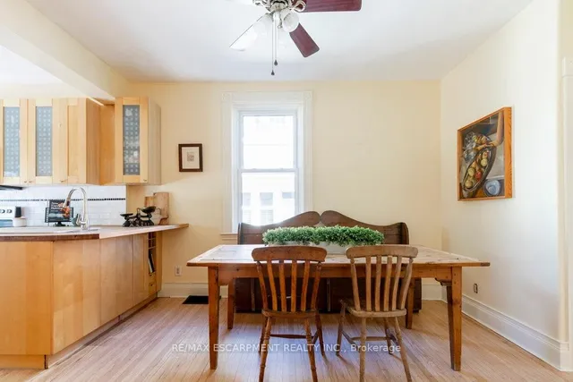 Additional image 17 of 24 Hyde Park Ave