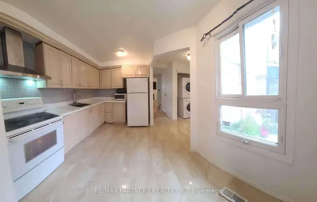 Additional image 4 of 73 Treetops Crt