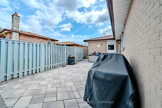 Additional image 34 of 184 Oakmeadow Blvd