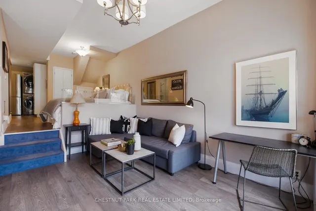 Additional image 34 of 61 Woodlawn Ave