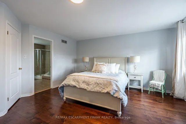 Additional image 36 of 83 Foxborough Dr