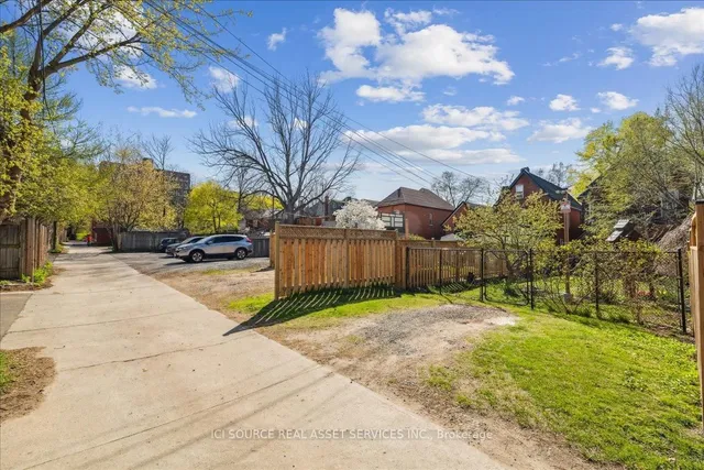 Additional image 17 of 81 Erie Ave