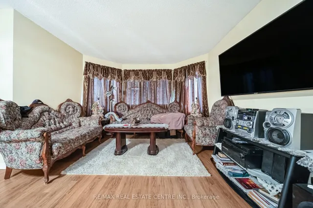 Additional image 25 of 11 Moorehead Cres