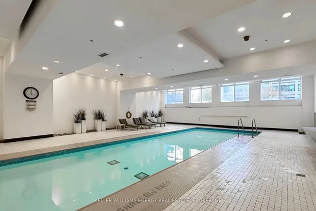 Additional image 34 of 2191 Yonge St Unit 3707