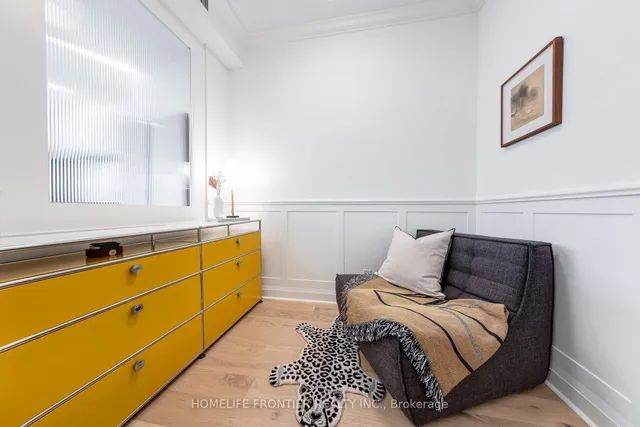 Additional image 18 of 20 Scrivener Sq Unit 905