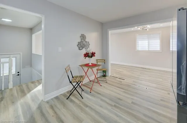 Additional image 16 of 582 Chamberlain Rd