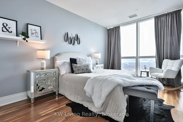 Additional image 14 of 388 Yonge St Unit 7514