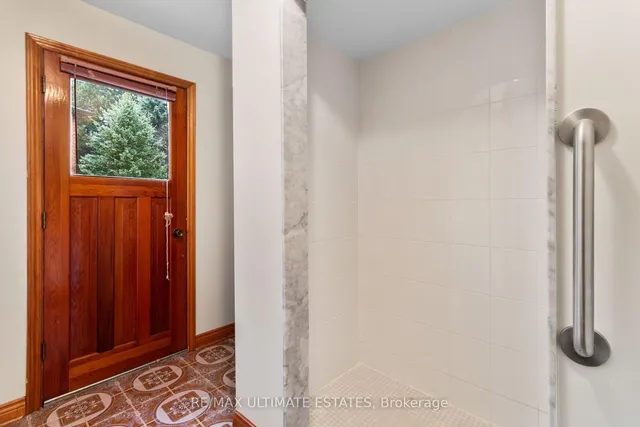 Additional image 11 of 18 Parravano Crt