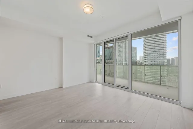 Additional image 28 of 15 Queens Quay Unit 3305