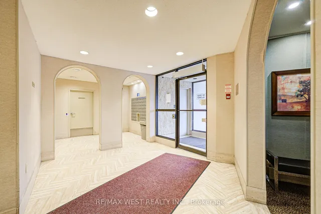 Additional image 4 of 150 Neptune Dr Unit 906