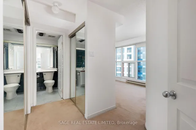 Additional image 19 of 99 Harbour Sq Unit 3002