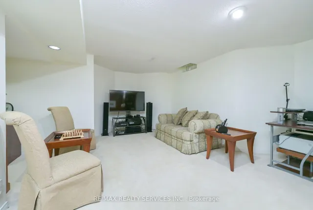 Additional image 30 of 15 Brookbank Crt
