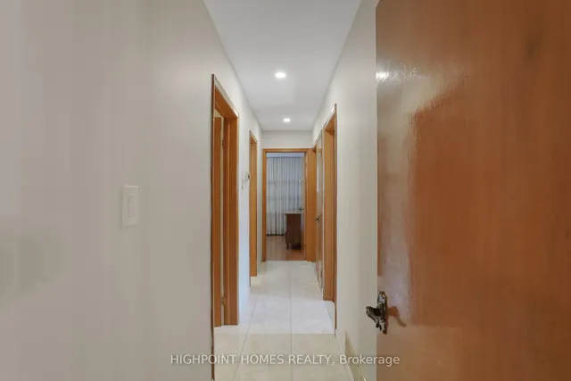 Additional image 19 of 31 Scarden Ave