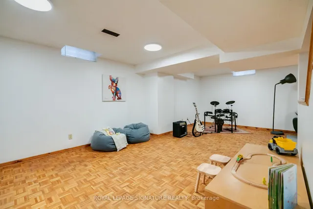 Additional image 26 of 8 Stonemanse Crt