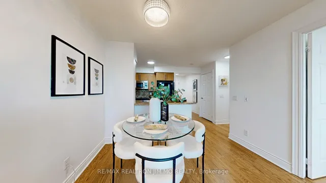 Additional image 15 of 25 Greenview Ave Unit 1915