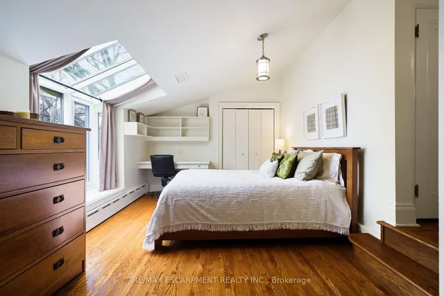 Additional image 31 of 2 Oak Knoll Dr