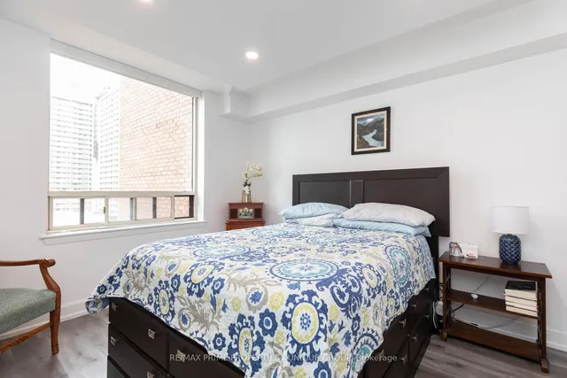 Additional image 13 of 633 Bay St Unit 903