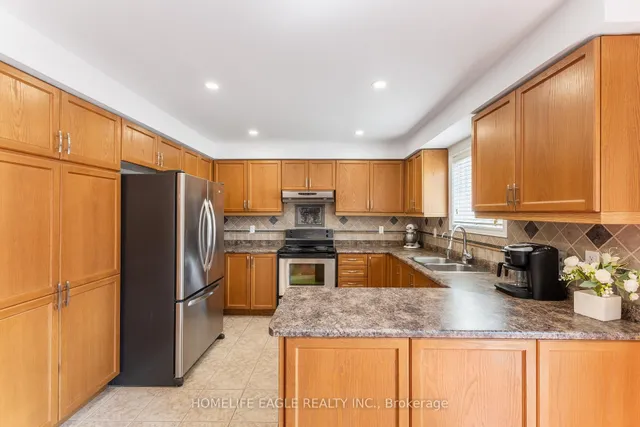 Additional image 11 of 7 Denim Dr