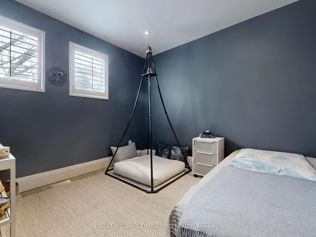 Additional image 30 of 10 Webster Ave