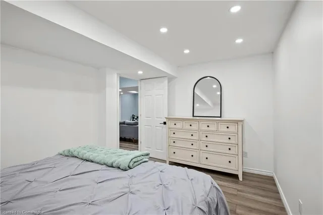 Additional image 44 of 100 Thames Way