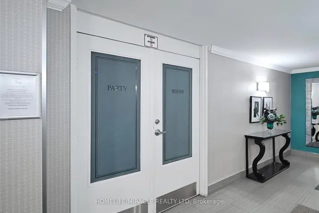 Additional image 8 of 15 Kensington Rd Unit 1112