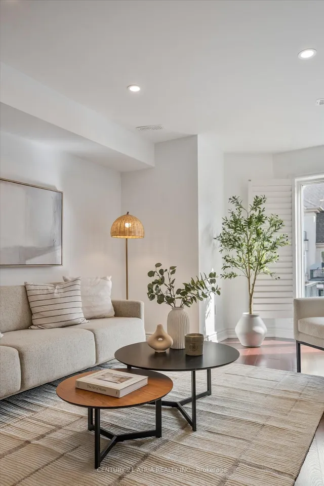 Additional image 16 of 291 David Dunlap Circ