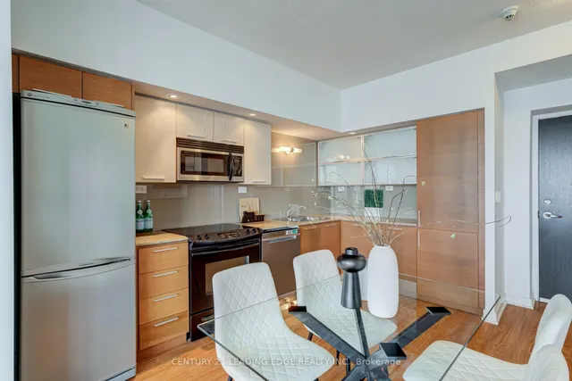Additional image 11 of 25 Capreol Crt Unit 3206