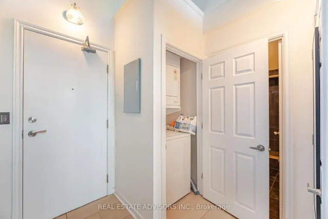 Additional image 14 of 300 Manitoba St Unit 102