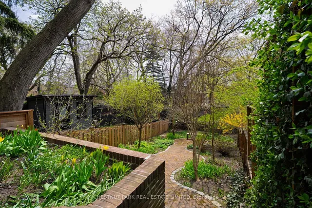 Additional image 42 of 61 Woodlawn Ave