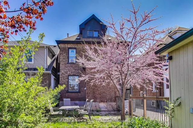 Additional image 32 of 23 Rosslyn Ave