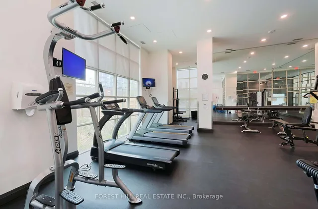 Additional image 23 of 125 Western Battery Rd Unit 303