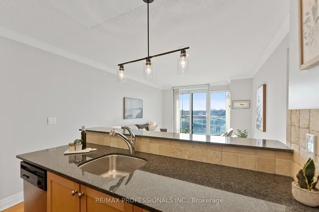 Additional image 9 of 2121 Lake Shore Blvd Unit 1004