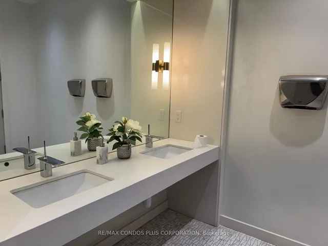 Additional image 28 of 32 Davenport Rd Unit 306