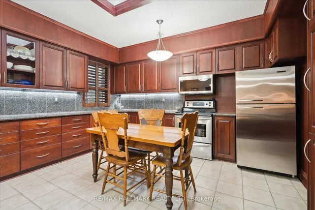 Additional image 18 of 2577 Kennedy Rd