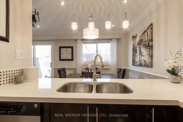 Additional image 14 of 1522 Lancaster Dr Unit 18