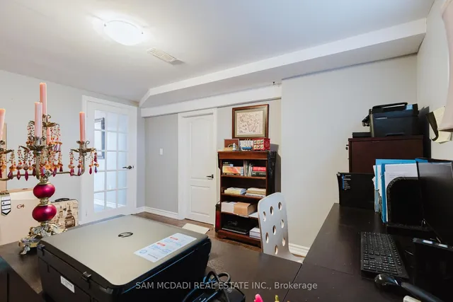 Additional image 36 of 700 Serafini Cres