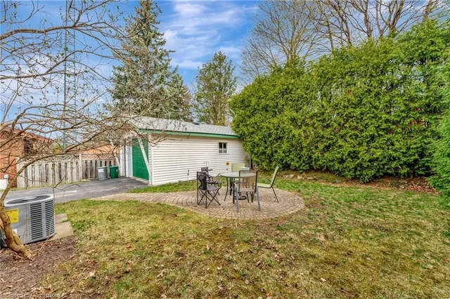 Additional image 28 of 204 Clark Ave