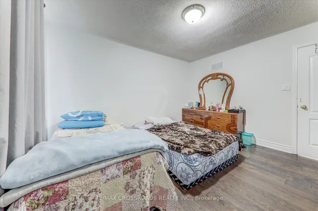 Additional image 17 of 19 Knotwood Cres