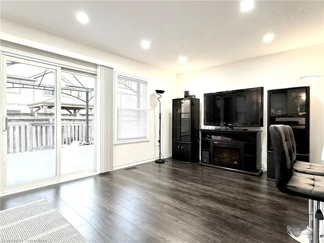 Additional image 16 of 95 Indigo St